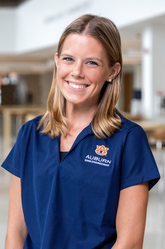 Amber Donohoe headshot