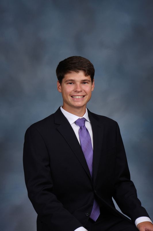 tate alston headshot