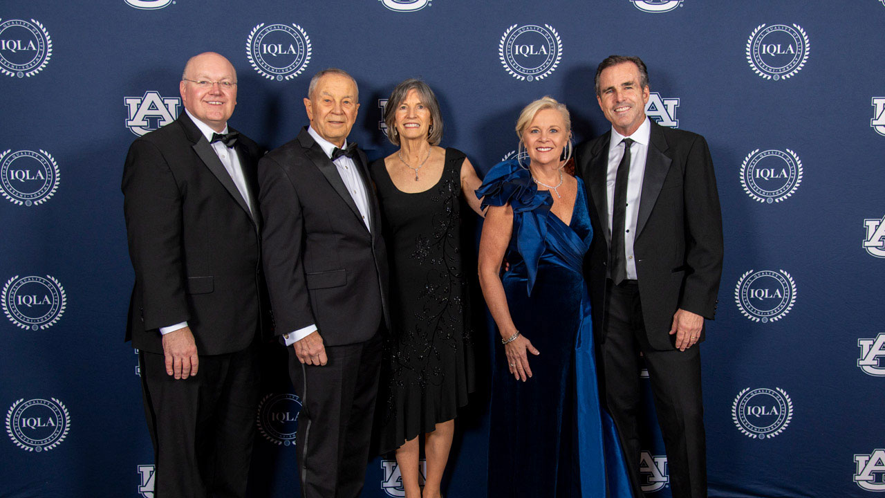 Auburn University President Christopher B. Roberts, Walt and Virginia Woltosz, College of Human Sciences Dean Susan Hubbard and ABC News correspondent Bob Woodruff.