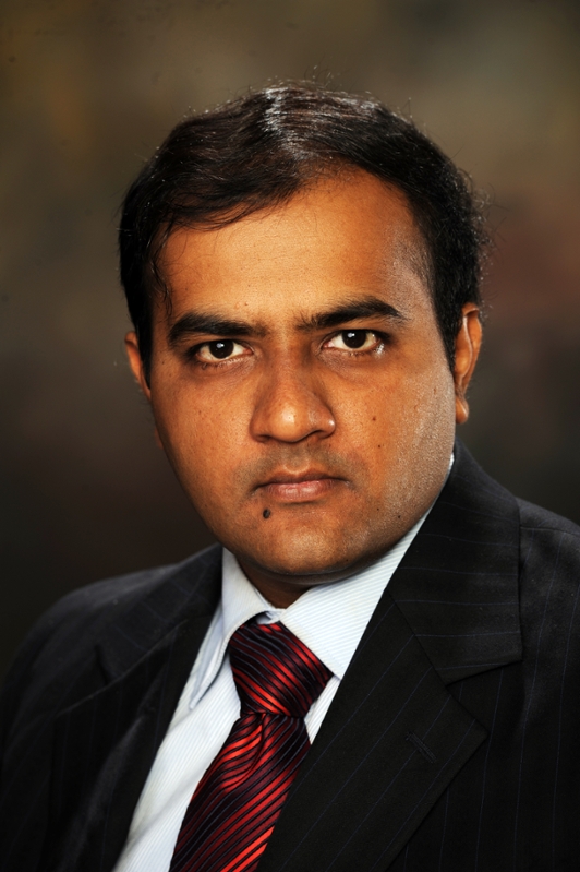 Headshot - Gopikrishna Deshpande