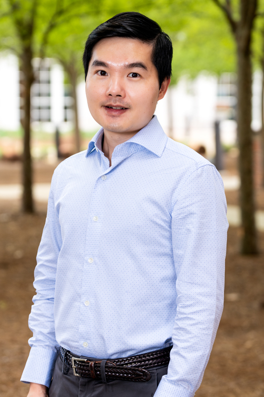 Headshot - Shuai Huang