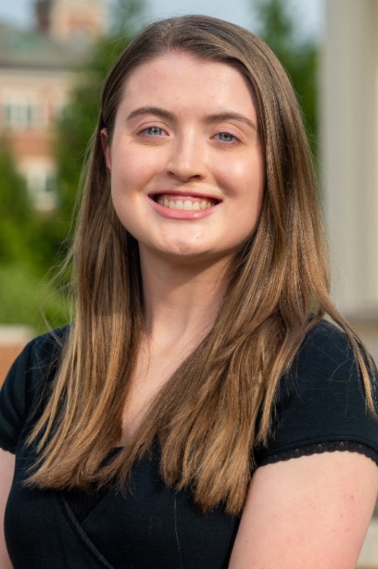 Sophia Halstead headshot