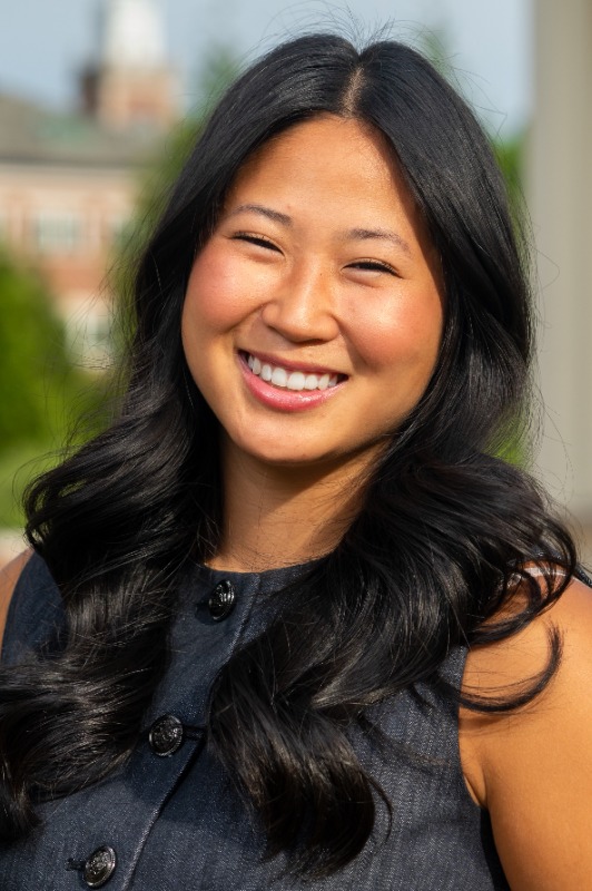 Zoe Parten headshot