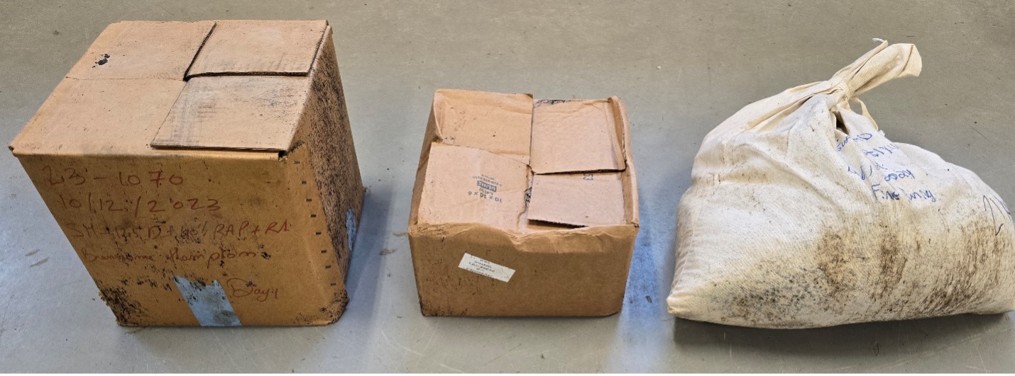 Figure 1a. Loose plant mixture samples in various sized containers